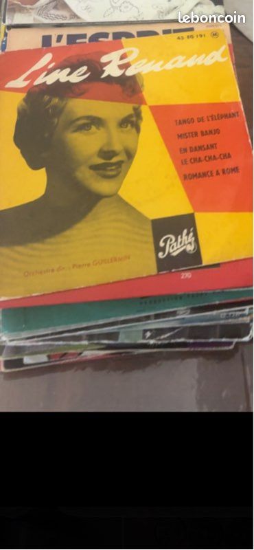 Lot de 70 disques vinyles 45 tours (image 1)