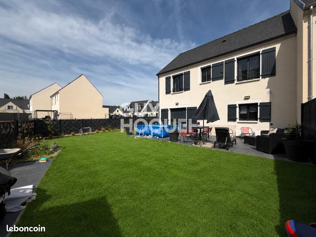 Maison 6 pièces 113 m² · à Coubert · 113 m² · 379 000 €