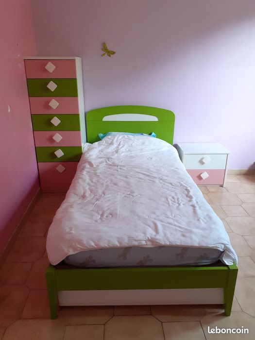 Chambre à coucher fille (image 1)