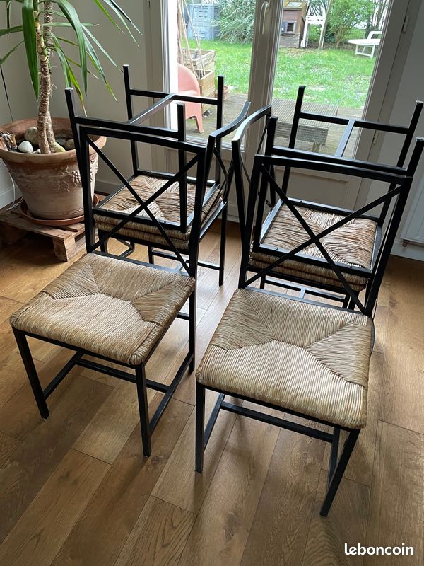 Lot de 6 chaises structure métal marron foncé assise paille