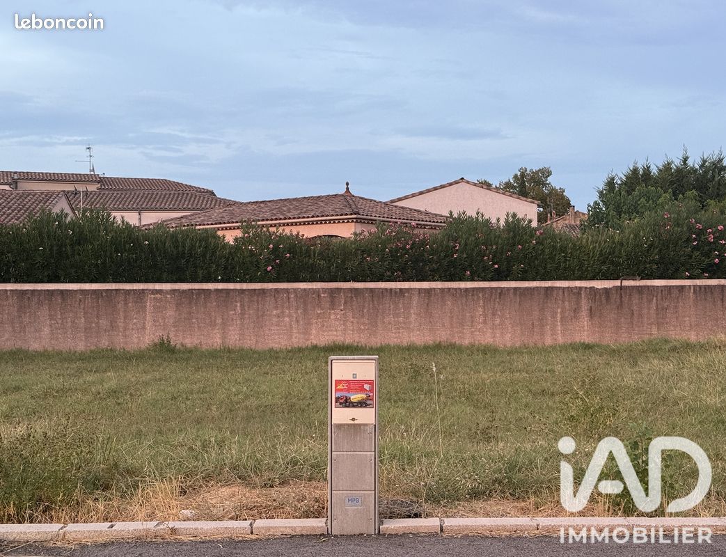 Terrain 350 m² · à Saint-Chaptes · 350 m² · 99 000 €