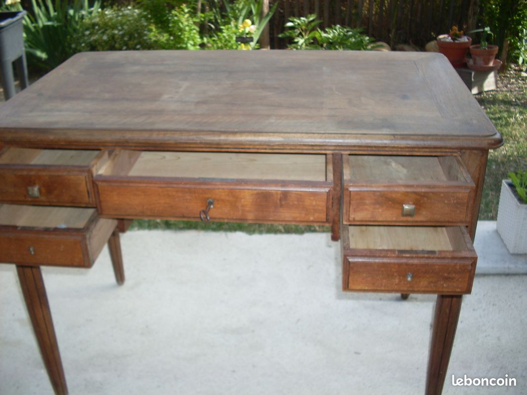 Bureau (image 6)