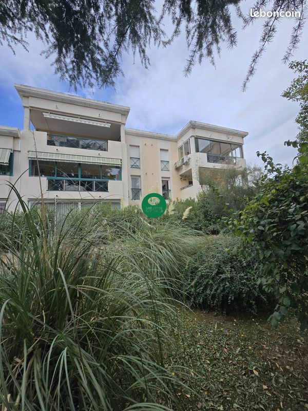 Appartement 3 pièces 70 m² · à La Seyne-sur-Mer · 70 m² · 241 500 €