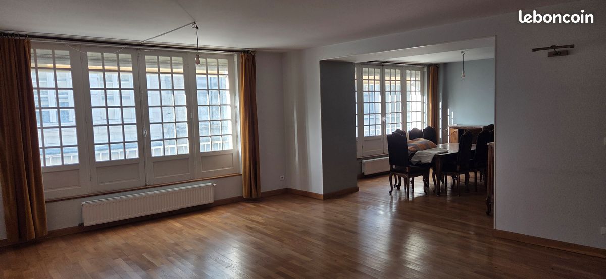Appartement 6 pièces 136 m² · à Saintes · 136 m² · 225 000 €