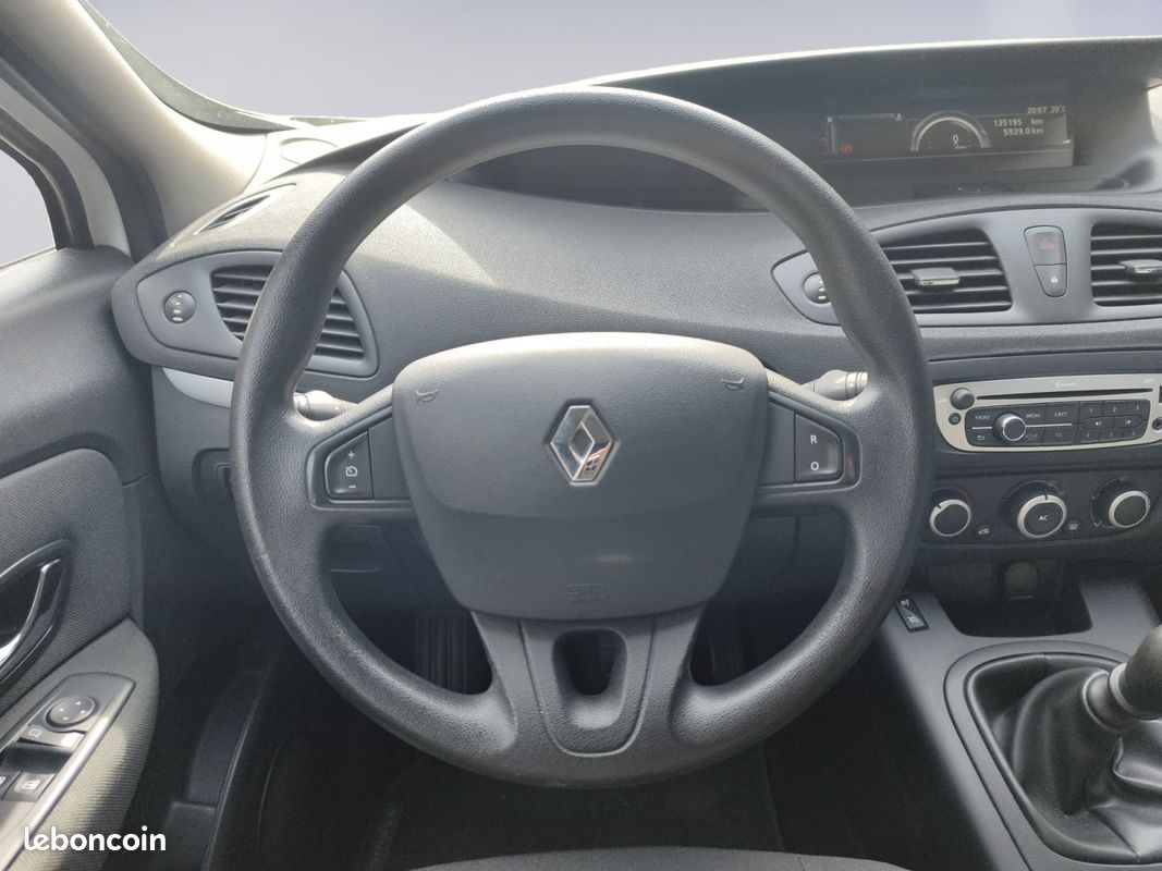 RENAULT SCENIC III TCe 115 Expression Energy GARANTIE 12 MOIS (image 10)