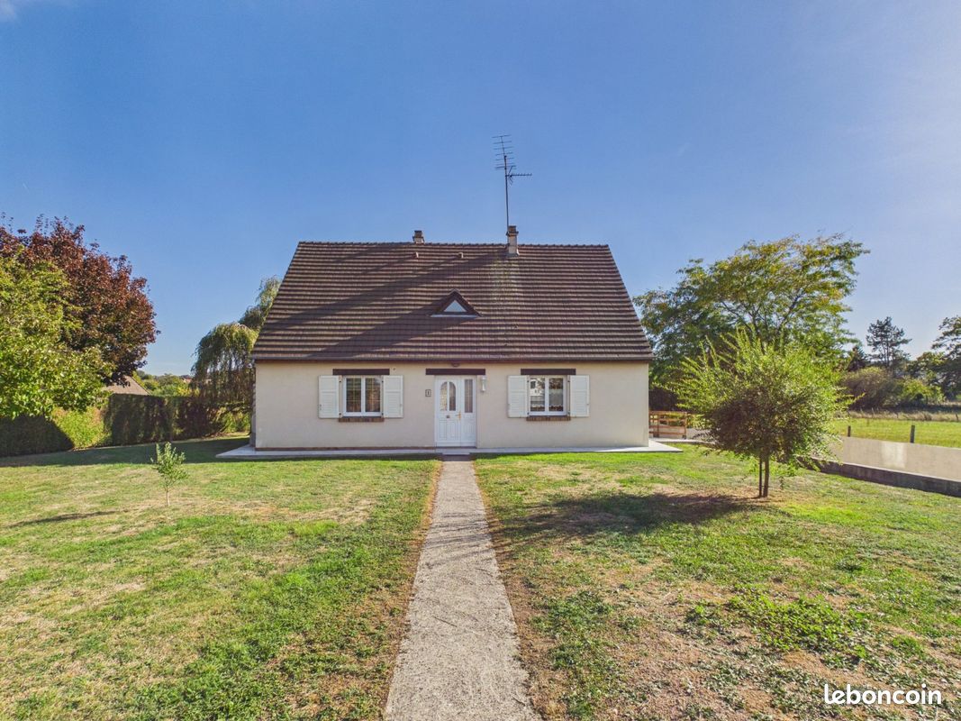 Maison 5 pièces 138 m² · à Lassigny · 138 m² · 279 700 €
