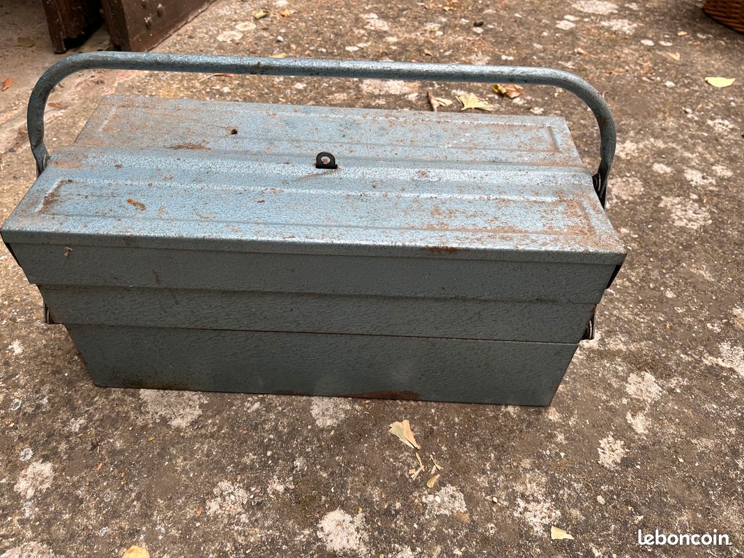 Caisse a outils (image 1)