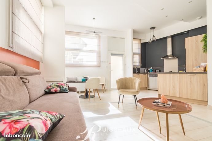 Appartement 3 pièces 138 m² — 2