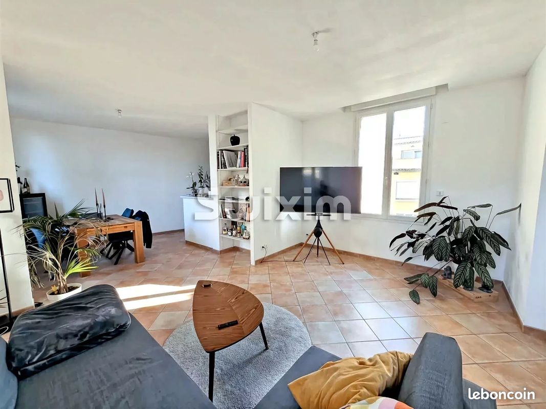 Appartement 3 pièces 67 m² · à Orange · 67 m² · 720 €