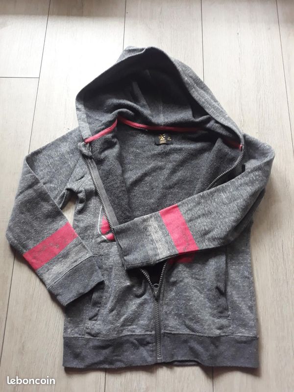 Sweat gris et rouge (image 2)