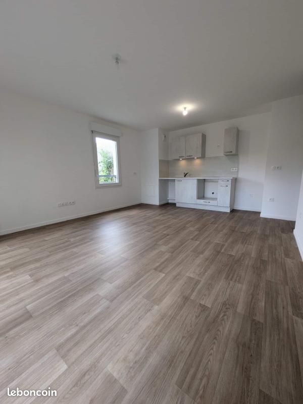 Appartement 3 pièces 64 m² · à Dammarie-les-Lys · 64 m² · 1 105 €