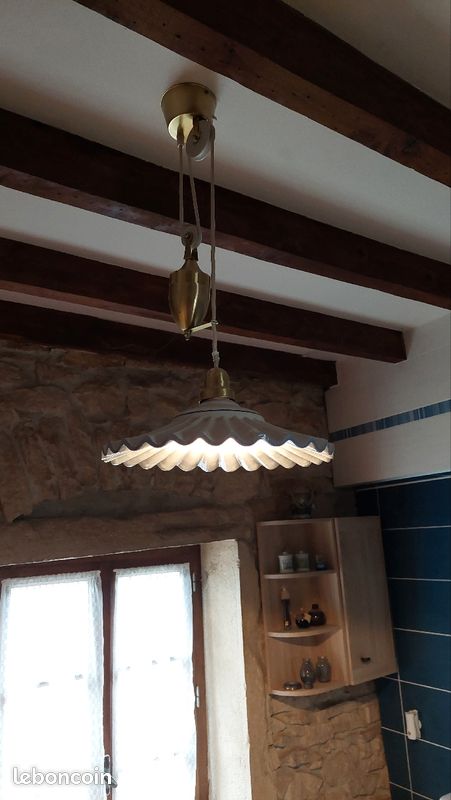 Suspension en ceramique (image 1)