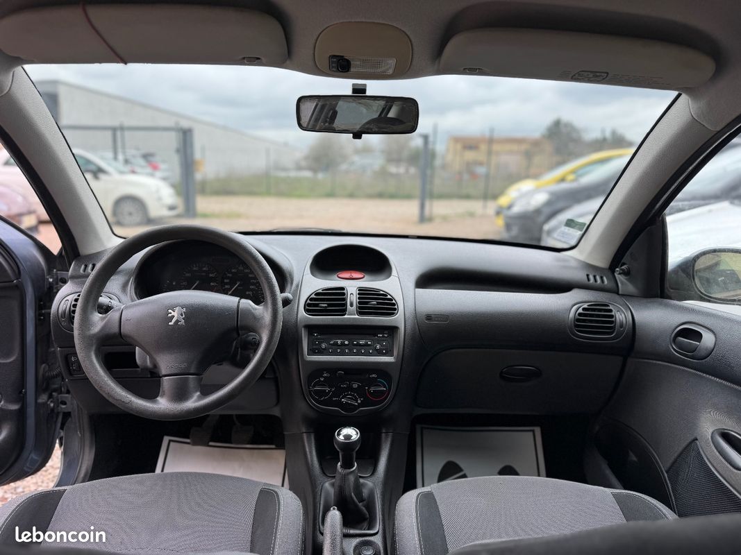 PEUGEOT 206 1.4e 75ch Urban CLIM EMBRAYAGE NEUF (image 9)