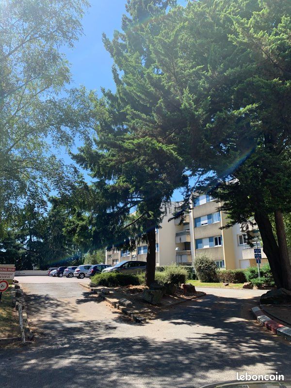 Appartement 5 pièces 90 m² · à Rennes · 90 m² · 220 000 €