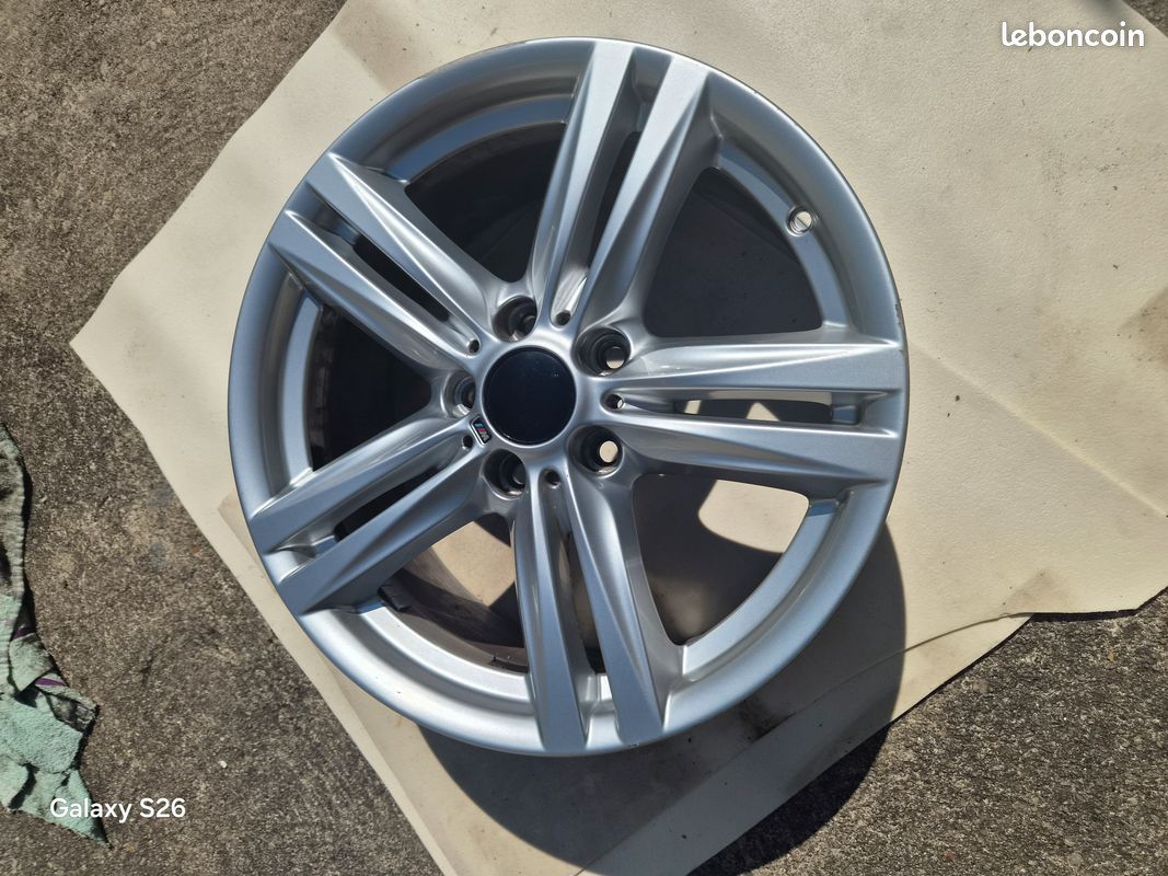 Jante BMW F20 M Arriere (image 1)