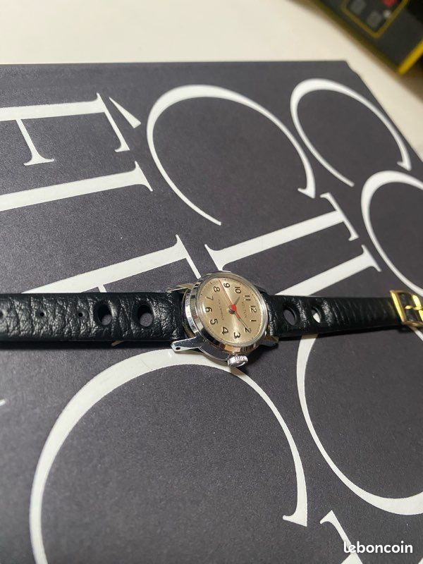 Montre Bracelet Kelton Pour Homme N°2 - Modèle Occasion, Style Classique Et Fonctionnel