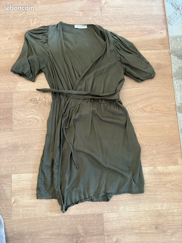 Lot de vêtements femme S/M – Vestes, blazers, tops & robes (image 14)