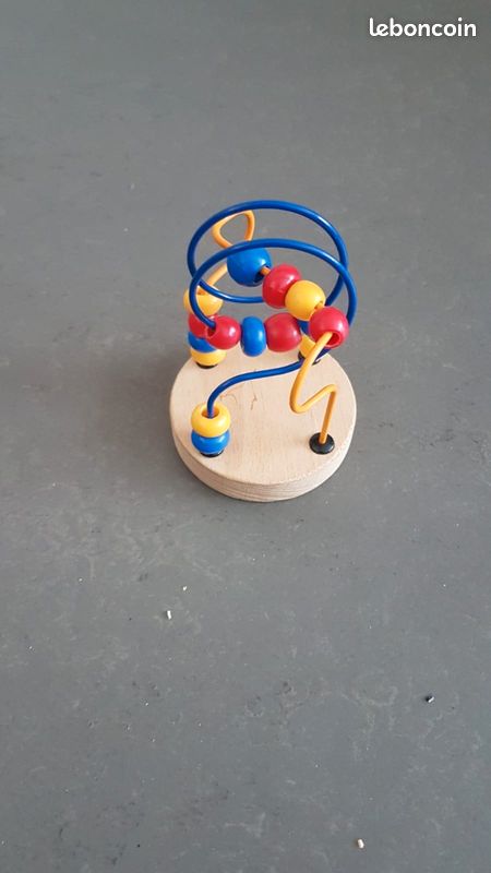 Jouet boulier en bois (image 1)