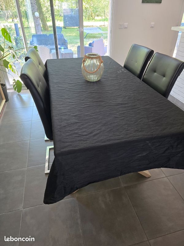 Table +chaisse (image 1)