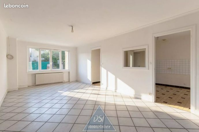 Apartment in Montluel - View 3