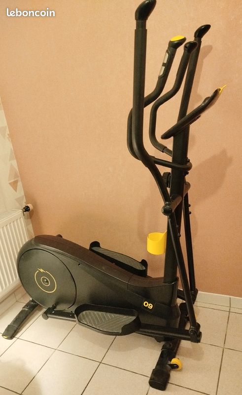 Vélo elliptique Decathlon Domyos 520 très bon etat Vélos