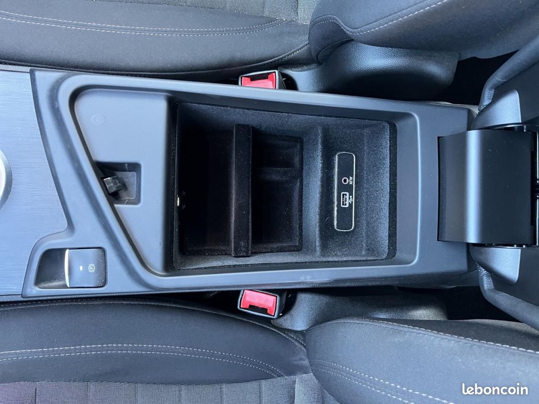 ALFA ROMEO STELVIO 2.2 150 ch AT8 Business (image 26)