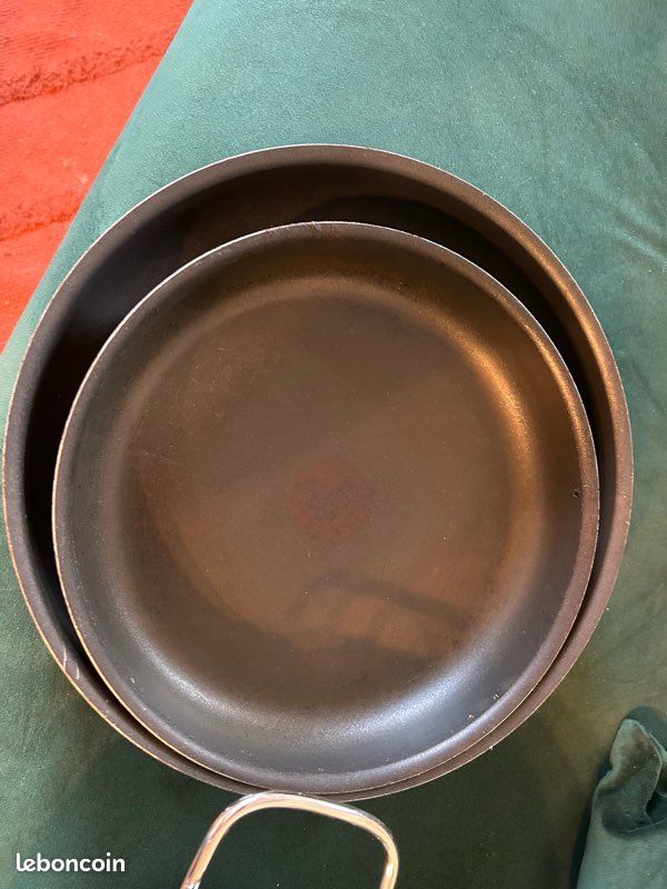 Lot de poêles avec wok et casserole (image 7)