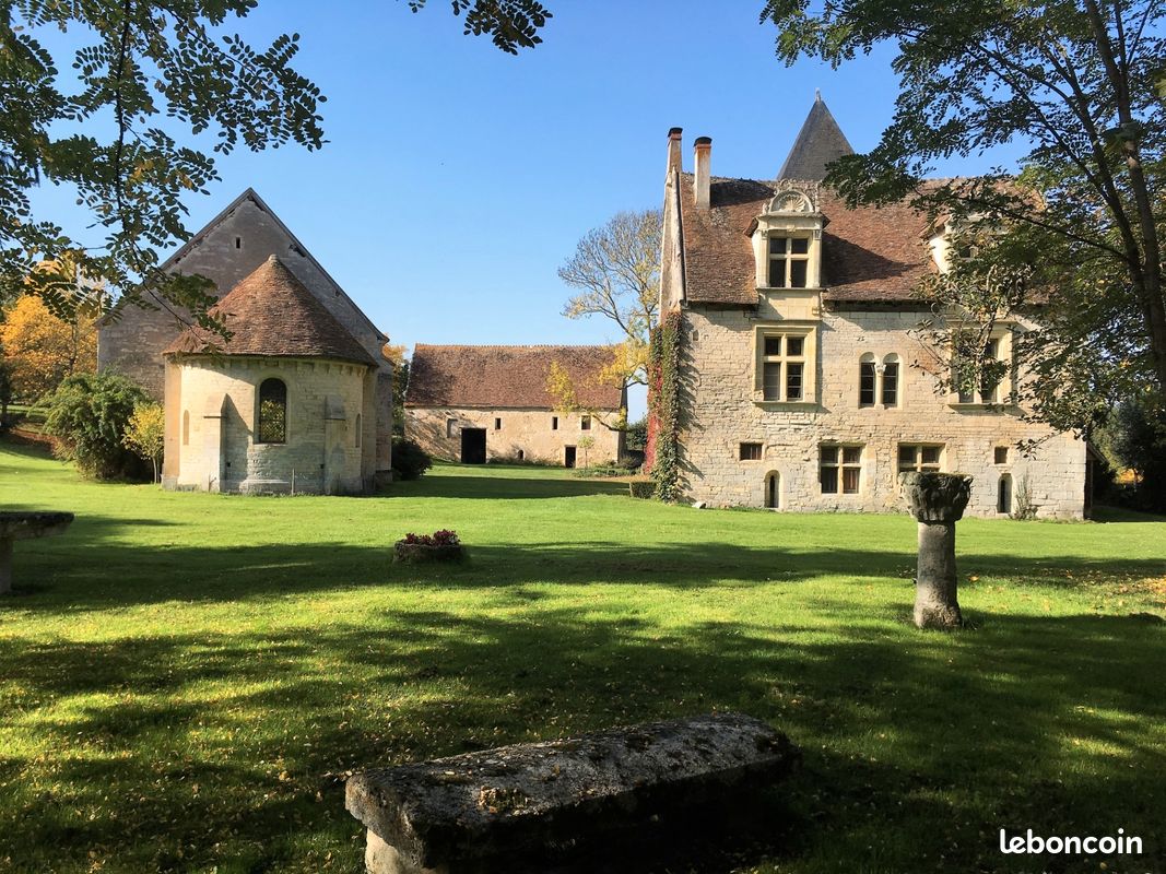Maison 9 pièces 360 m² · à Sancerre · 360 m² · 1 235 000 €