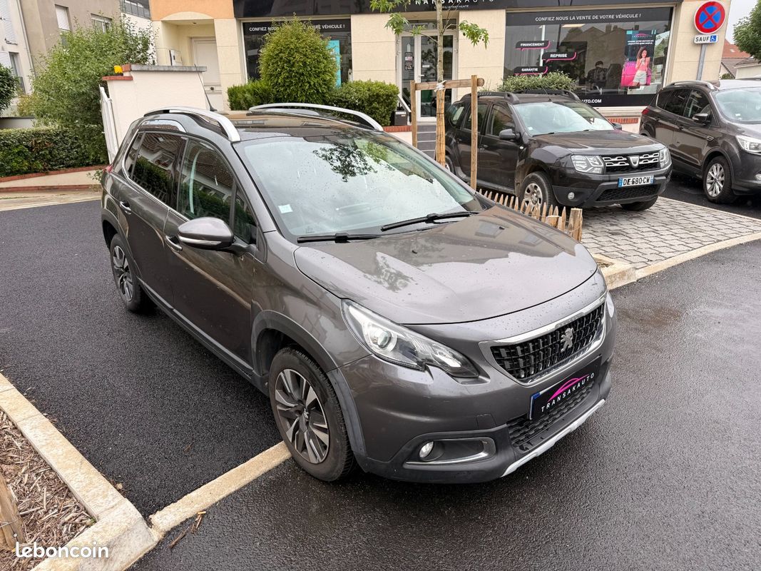PEUGEOT 2008 130ch SS BVM6 Style (image 10)
