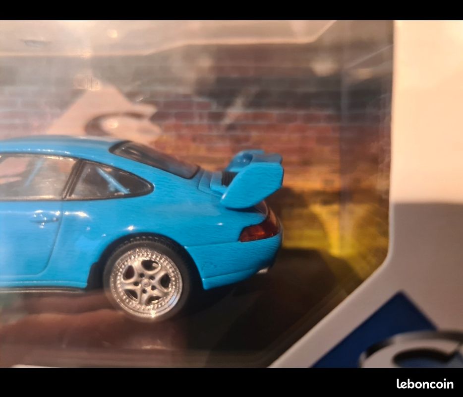 Miniature Spark 1:43 - Porsche 911 993 Carrera S Coupé - Bleu Métallisé