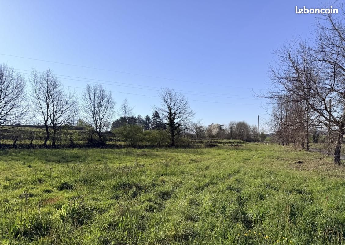 Terrain 620 m² Cunac · 66 000 €