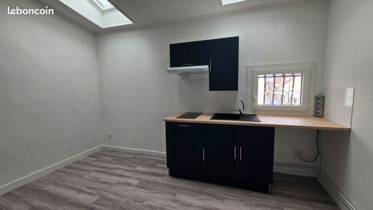 Appartement 3 pièces 24 m² · à Lacroix-Saint-Ouen · 23,9 m² · 590 €/mois