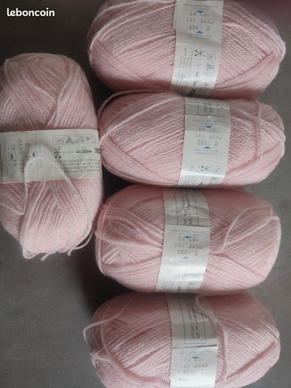 Lot De 5 Pelotes De Laine Acrylique Rose Fluo - Aiguille 3.5, Produit Français, Pour Tricot/crochet