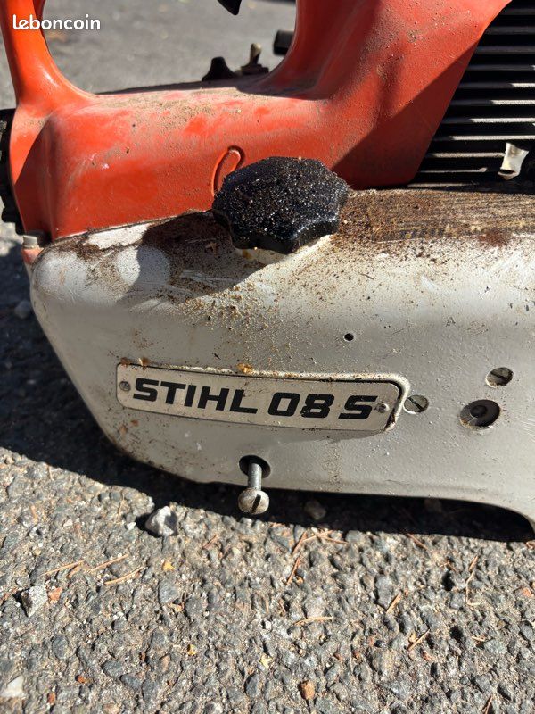 Tronçonneuse STIHL 085 vendue pour les pièces (image 2)