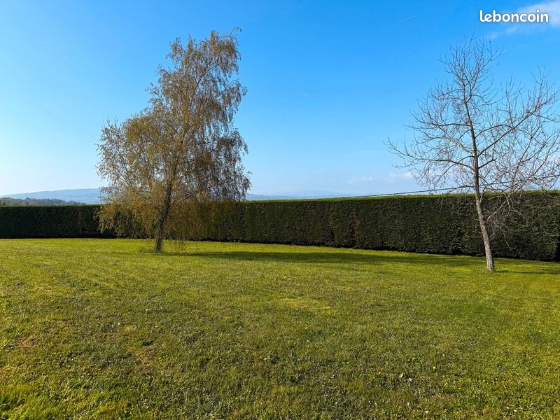 Terrain 1 052 m² Reyrieux · 311 000 €