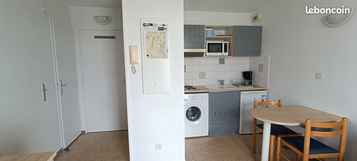 APPARTEMENT / étudiant Rochefort - Rochefort 17300 (image principale 2)