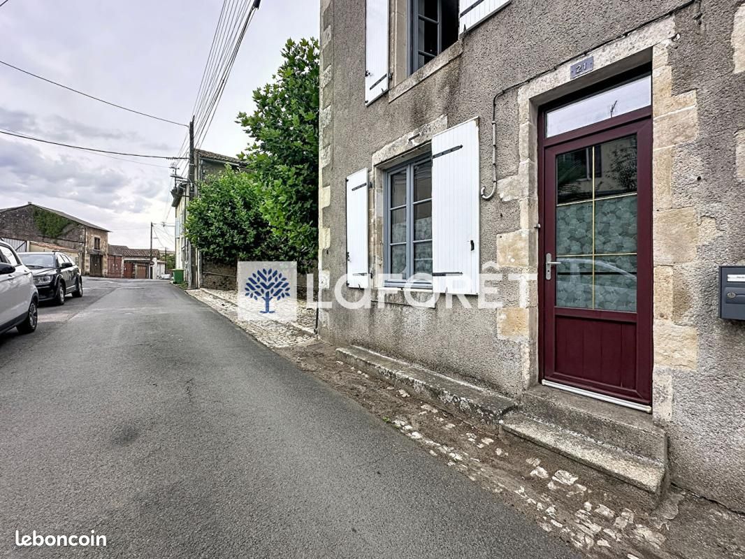 Maison 77 m² · à Champdeniers · 77 m² · 660 €