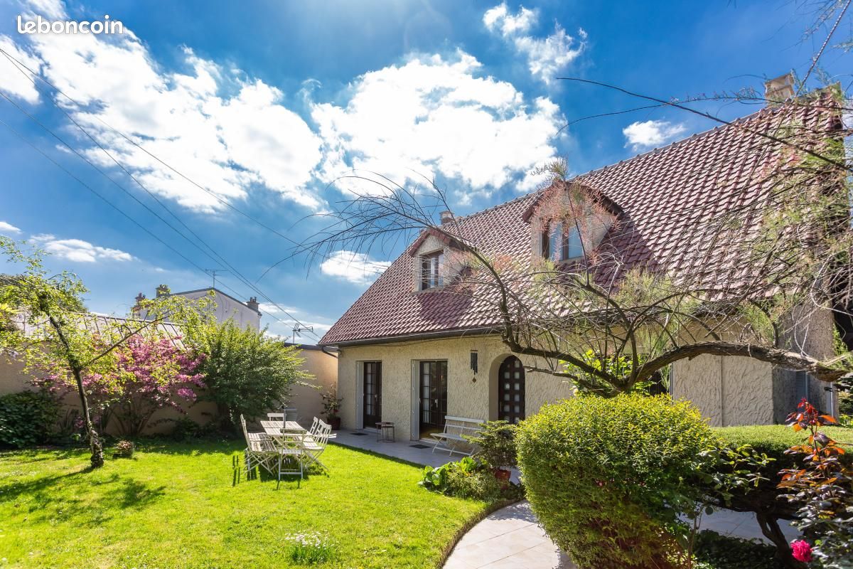Maison 5 pièces 200 m² · à Bagnolet · 200 m² · 850 000 €
