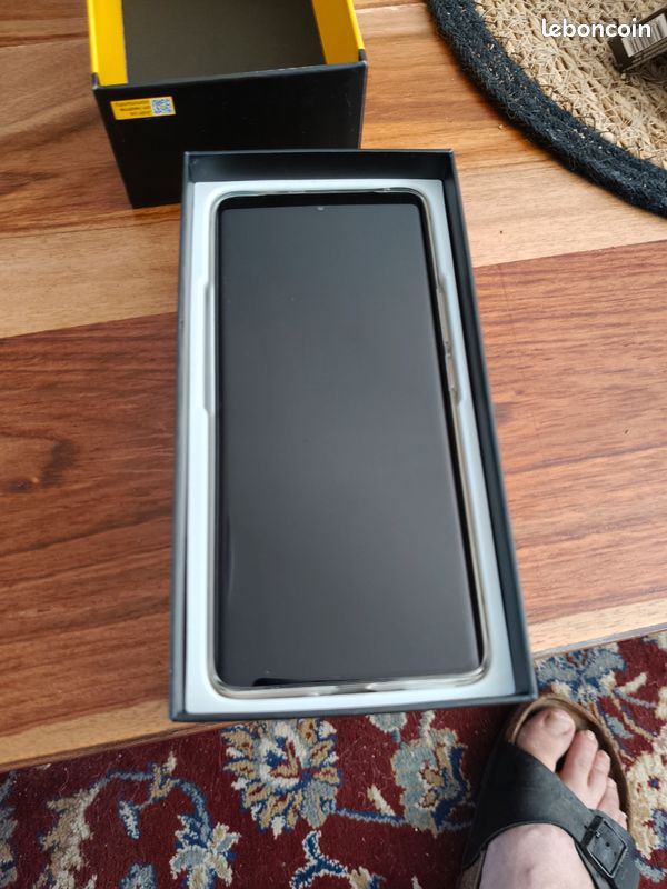 Realme 11 Pro 5G smartphone (image 7)