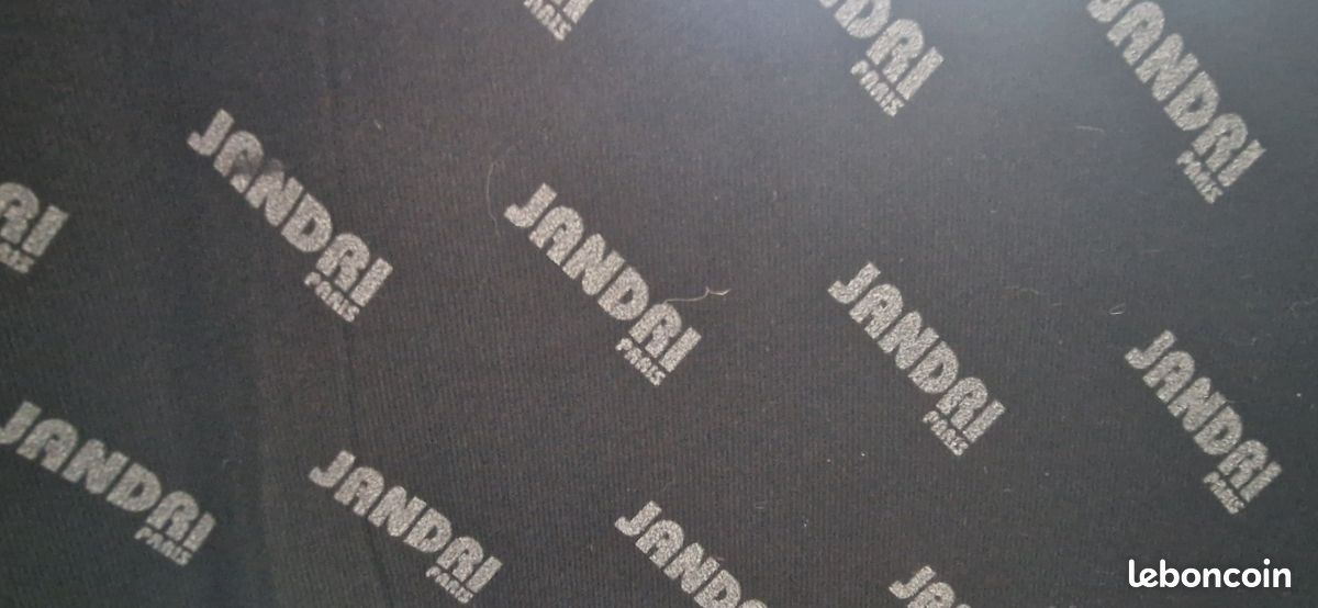 400 euros Lot 2 canapés cuir jandri URGENT (image 4)