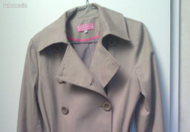 Trench coat (image 1)