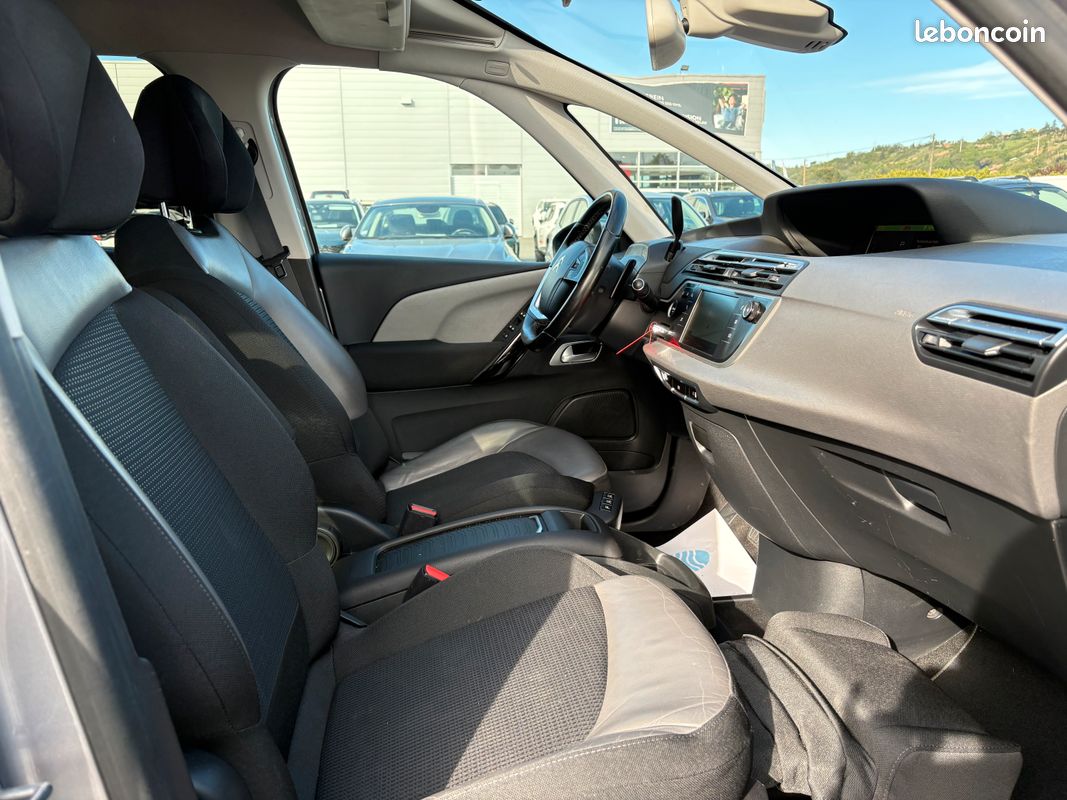 Citroen C4 PICASSO 1.6 BLUE HDI 120CH SHINE EAT6 KIT DISTRI NEUF+CAMÉRA +ATTELAGE GTIE 3 MOIS (image 2)