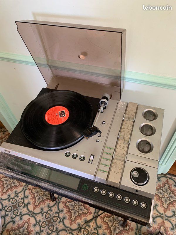 Vintage house broc: Poste de Radio Tsf Philips B4F75A caisse bakélite