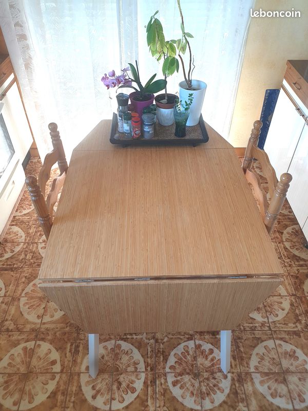 Table à manger IKEA extensible en bambou (image 1)