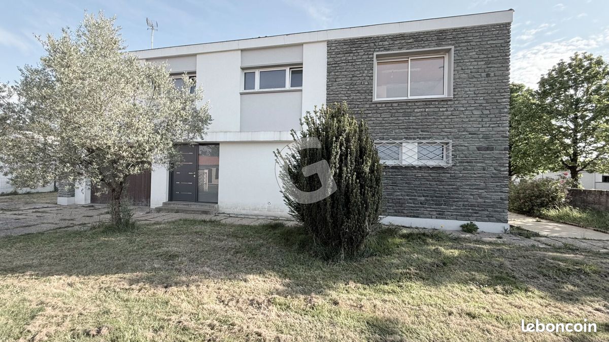 Maison 5 pièces 140 m² · à Nieul-le-Dolent · 140 m² · 259 000 €