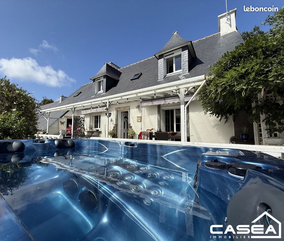 Maison 5 pièces 121 m² · à Gouesnach · 121 m² · 393 700 €
