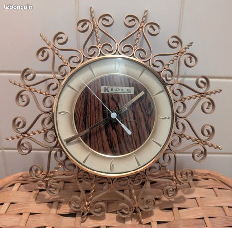 Pendule Kiplé/Keple Des Années 70 - Hauteur 30 Cm - Noir Et Argent Aluminium Brossé - Très Bon état