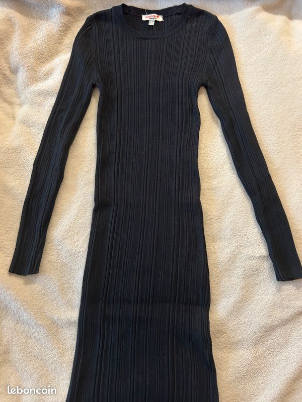 Robe longue noire (image 1)