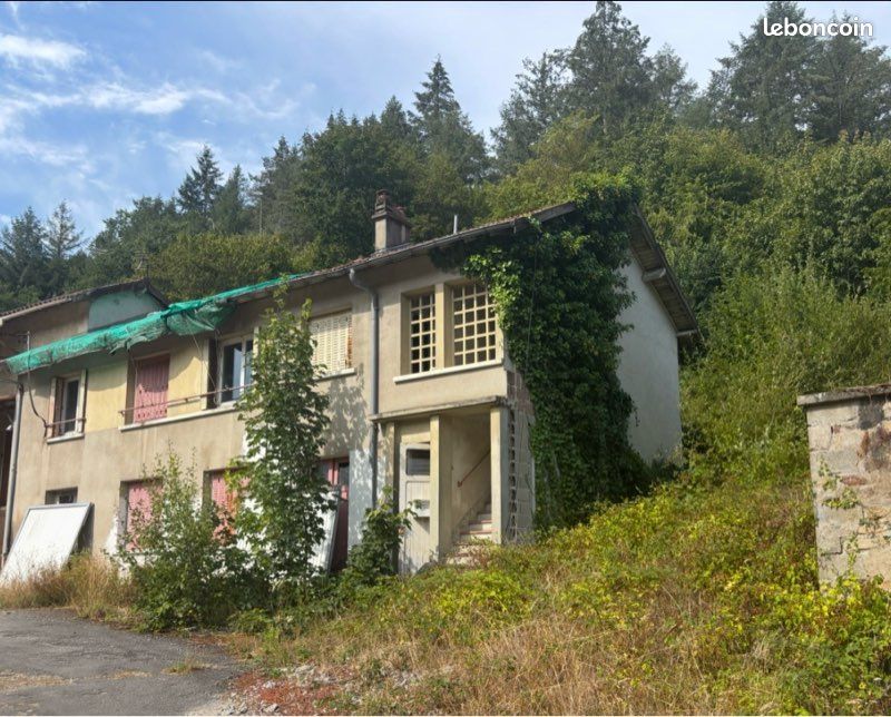 Maison 4 pièces 100 m² · à Saint-Léonard-de-Noblat · 100 m² · 32 000 €