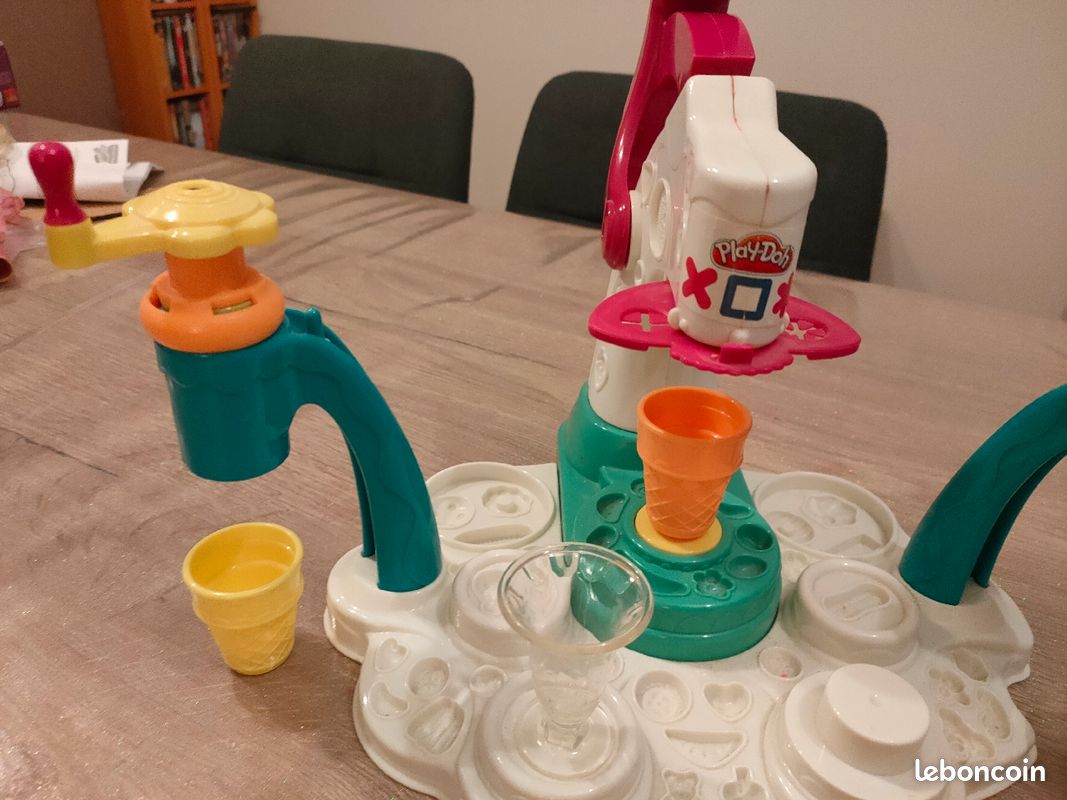 ICE cream shop play doh (image 2)